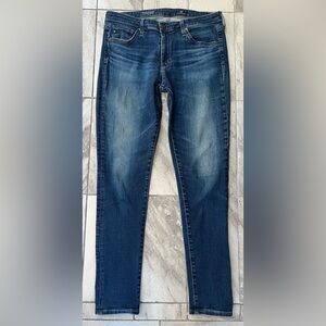 AG Adriano Goldschmied Women’s Size 29R Medium Wash Skinny Jeans
